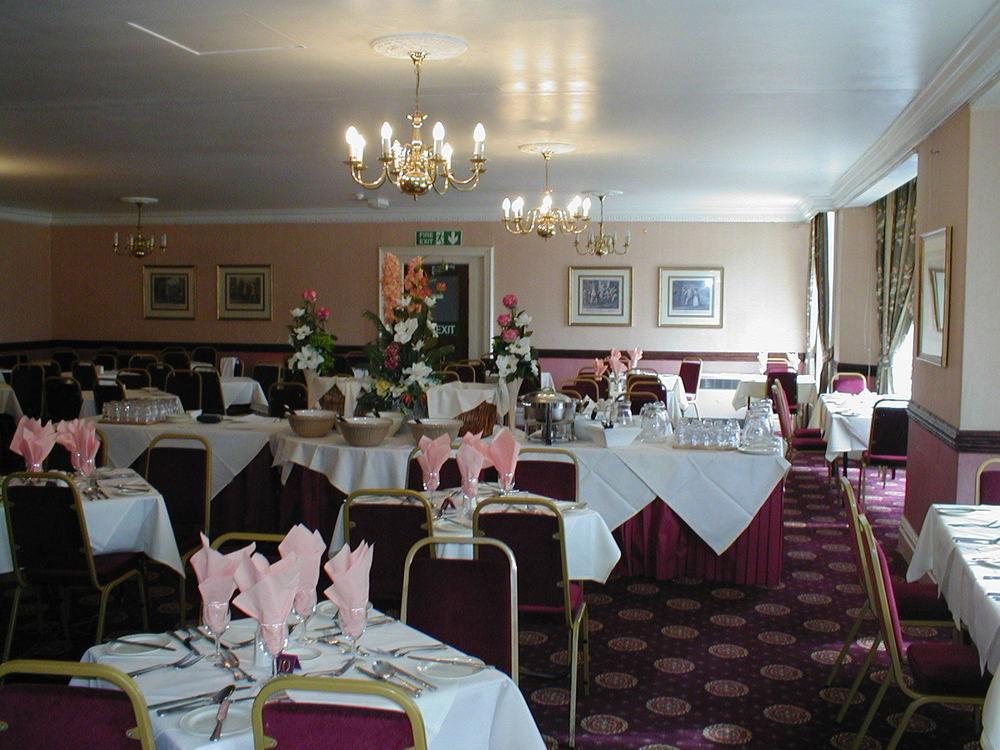 Glen Usk Hotel Llandrindod Wells Eksteriør bilde