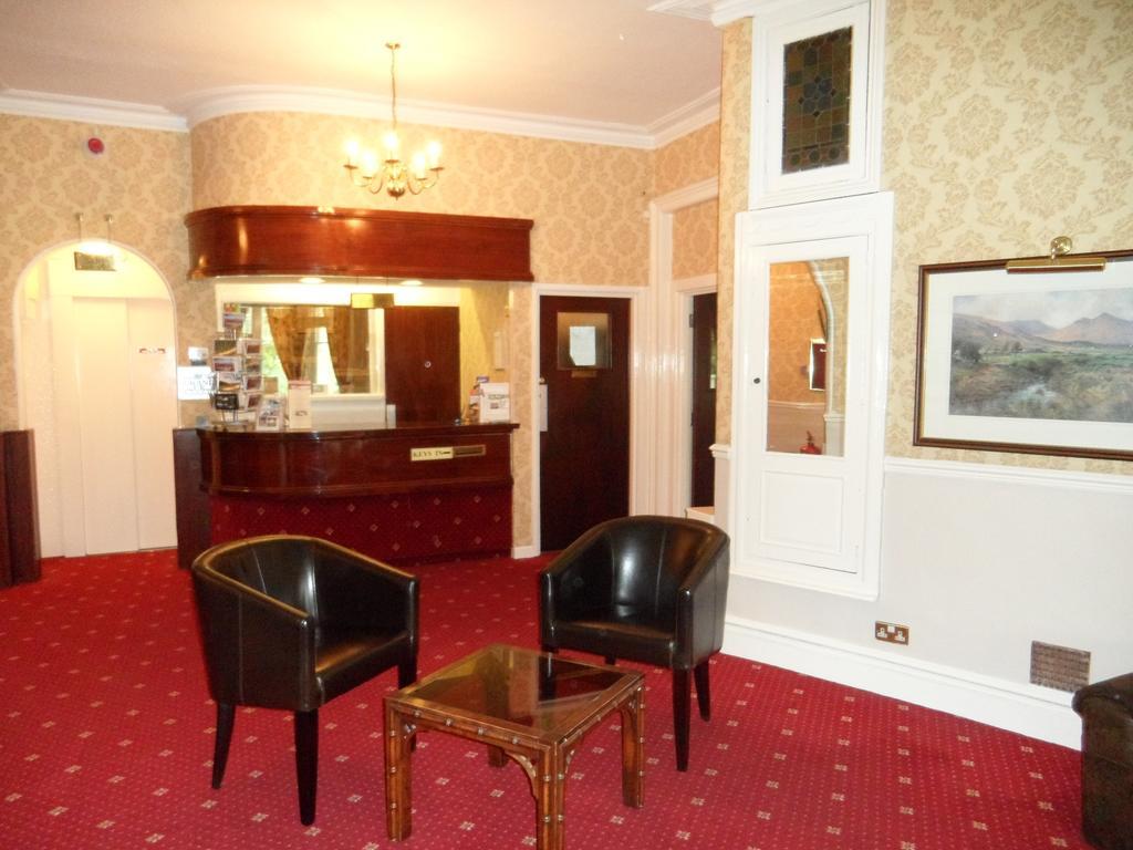 Glen Usk Hotel Llandrindod Wells Eksteriør bilde