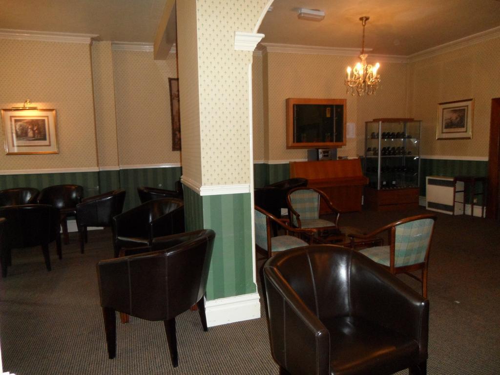 Glen Usk Hotel Llandrindod Wells Eksteriør bilde