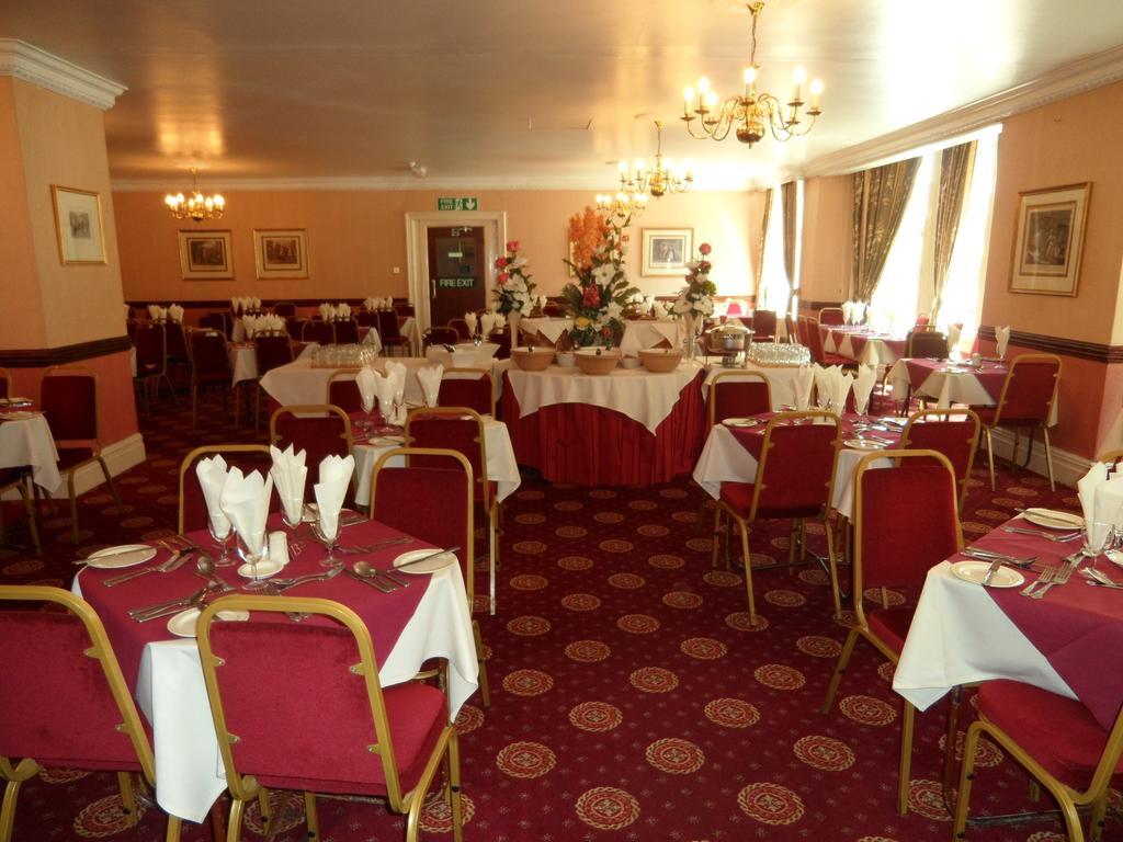 Glen Usk Hotel Llandrindod Wells Eksteriør bilde